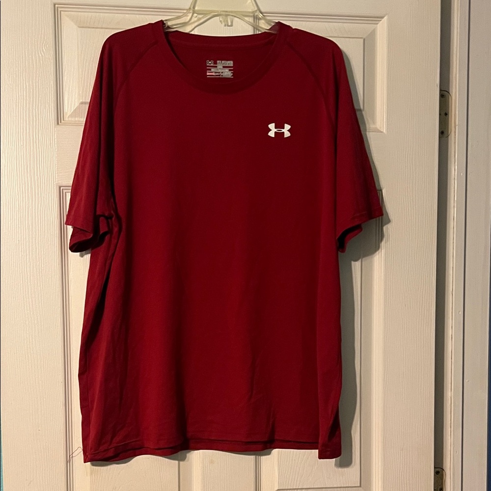 Under Armour Men's Red T-Shirt. Size XXL. No wear/very clean.